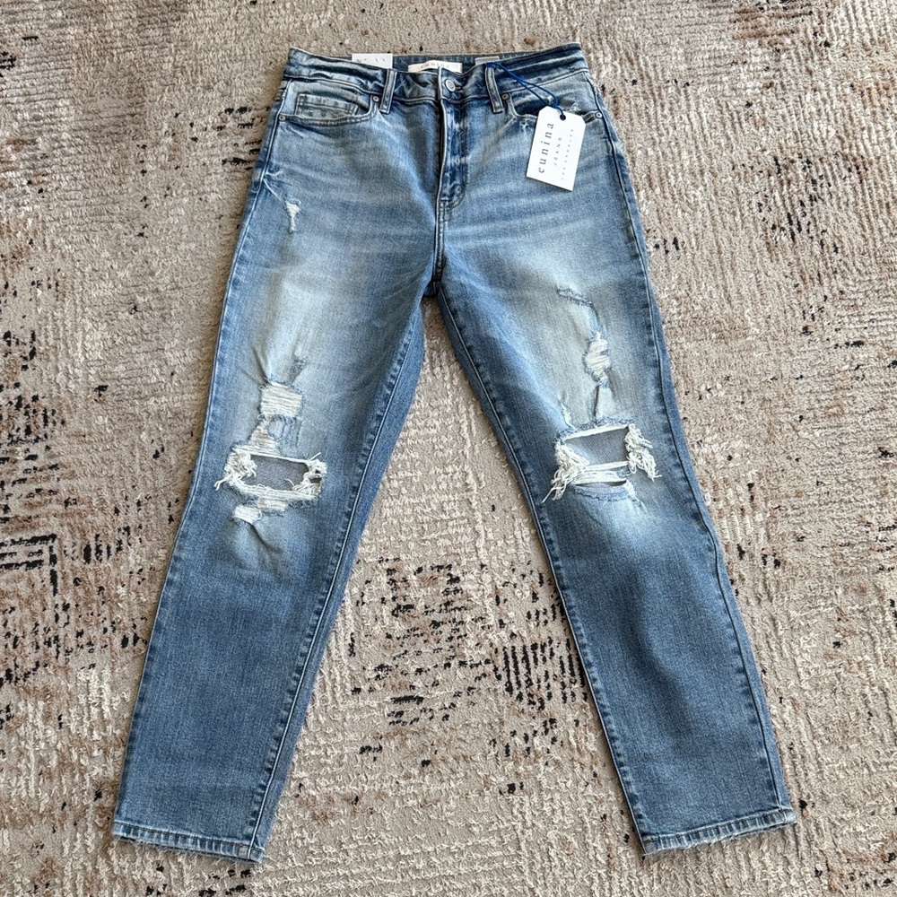 Eunina Light Blue Distressed Ankle Jeans